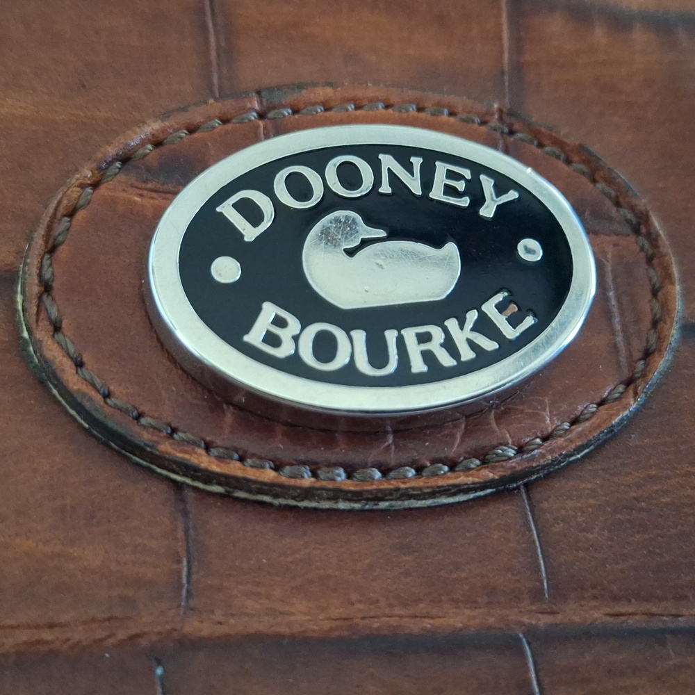 Small leather hobo bag. Made in the 🇺🇸 usa.